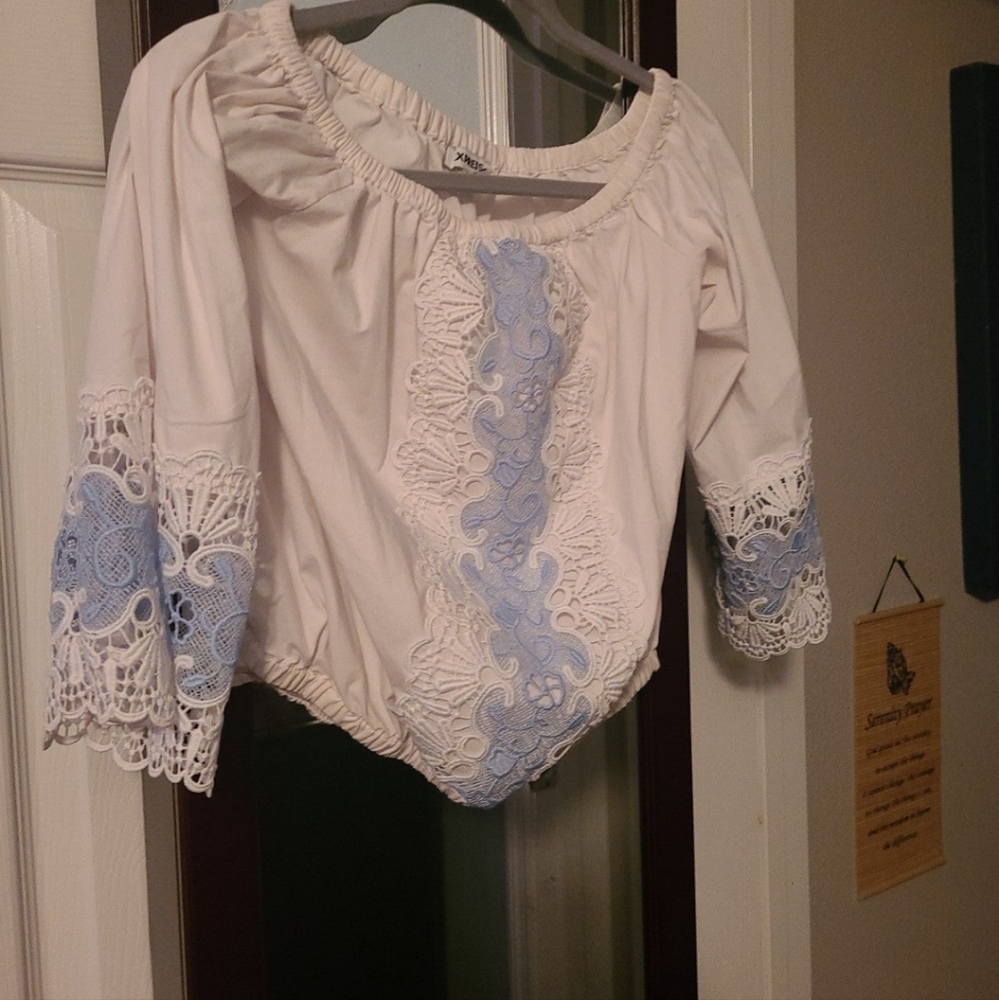 Xpress Off the Shoulder crop Top size small